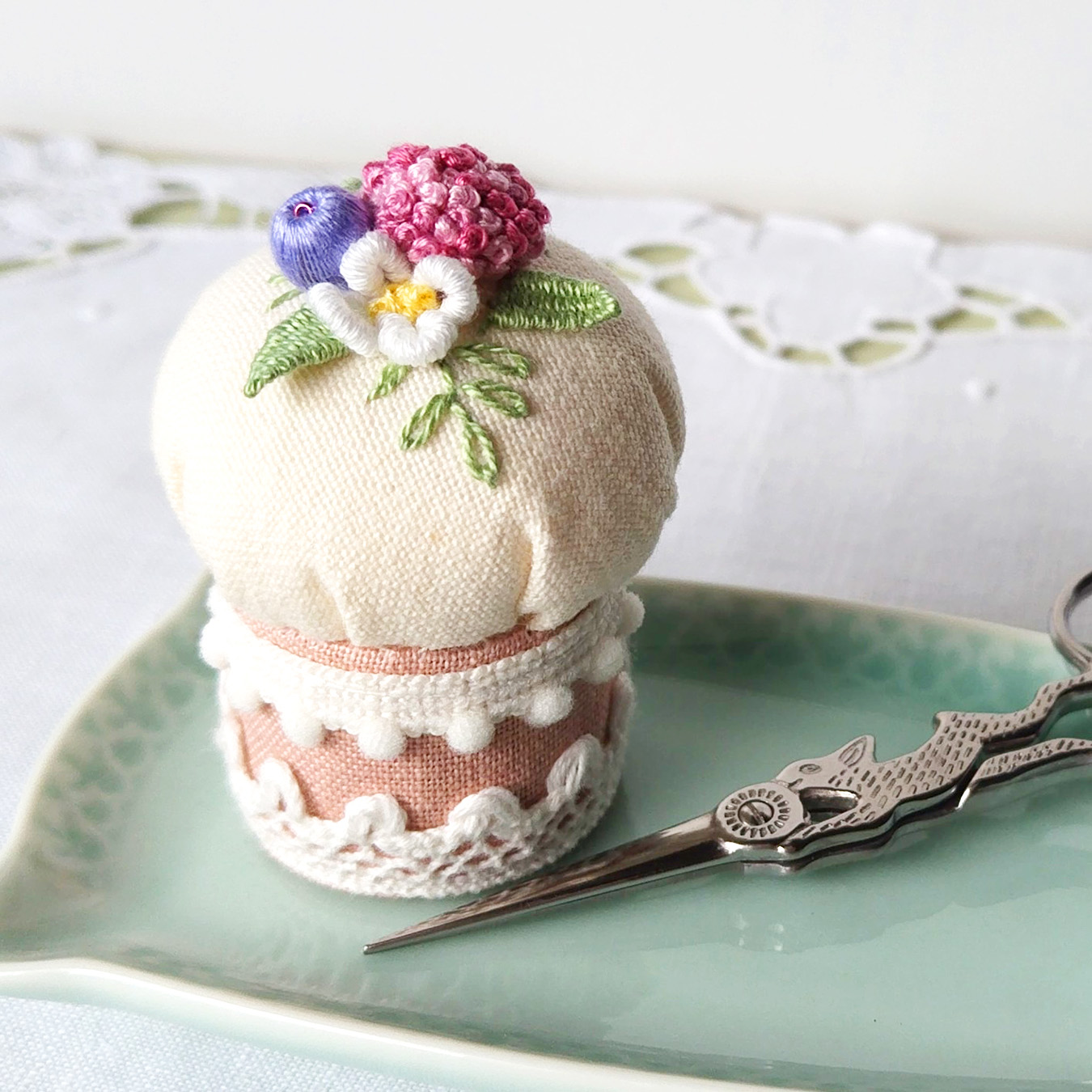 ケーキのピンクッション